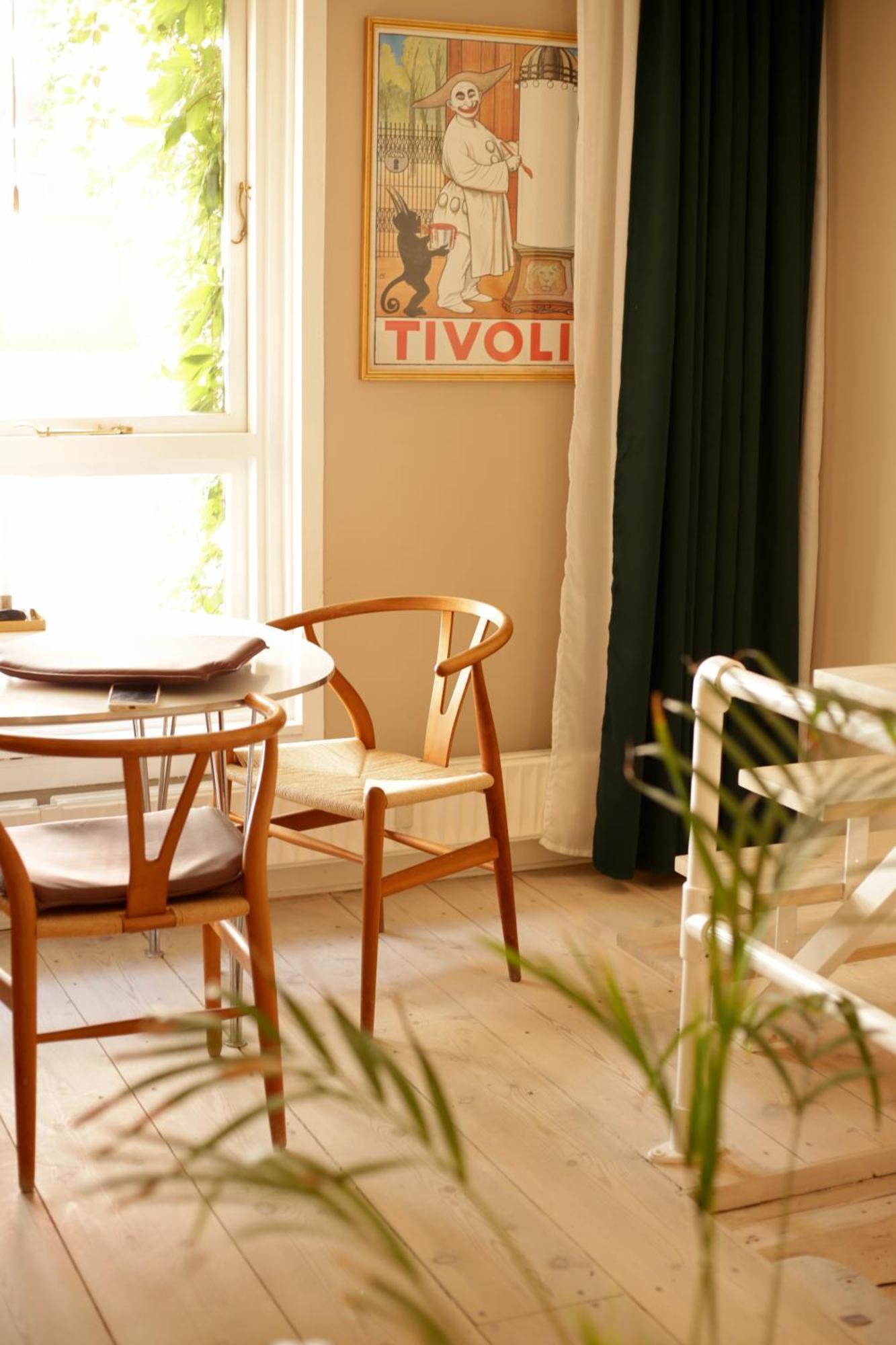 The Luxurious Townhouse Of *
